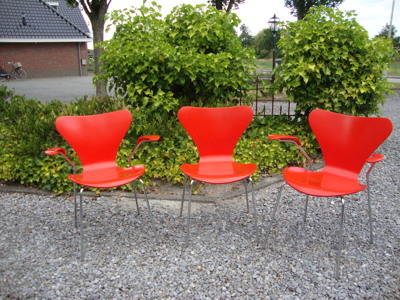 3 Vlinderstoelen Arne Jacobsen